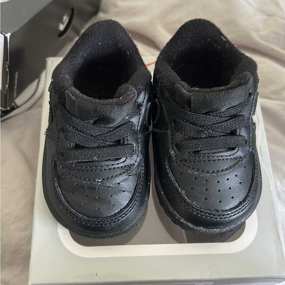 Nike Force 1 Crib shoe